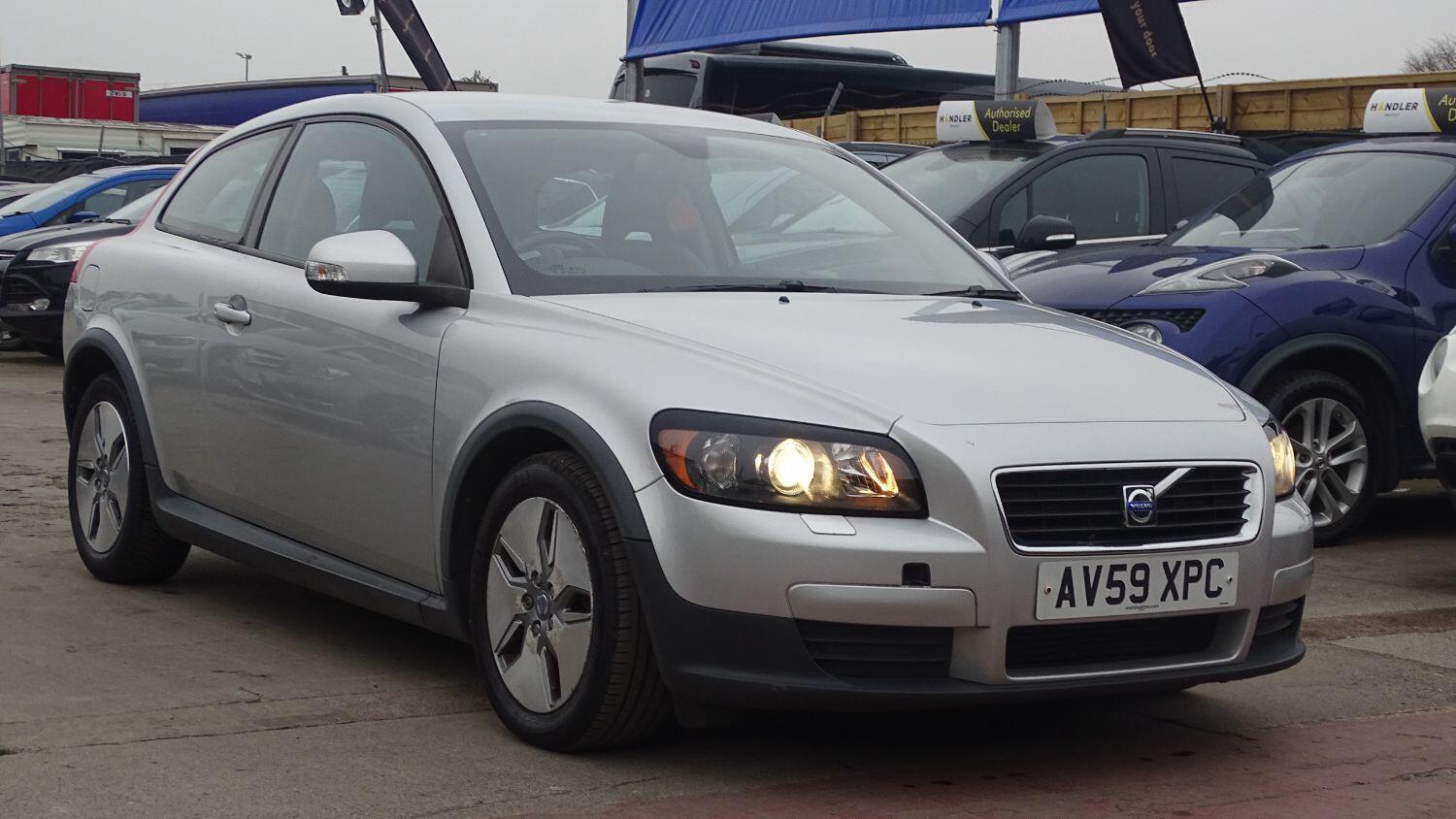 Used Volvo C30 2009 for sale - 76794685: Photo 2