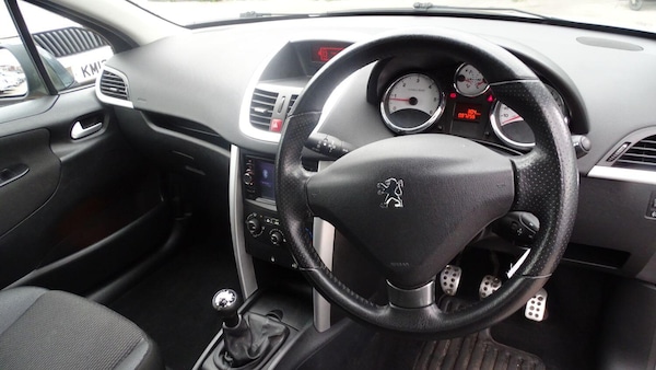 Used Peugeot 207 2011 for sale - 75349373: Photo 17