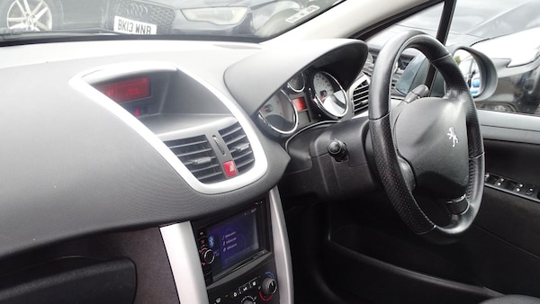 Used Peugeot 207 2011 for sale - 75349373: Photo 28