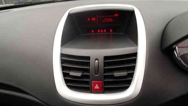 Used Peugeot 207 2011 for sale - 75349373: Photo 36