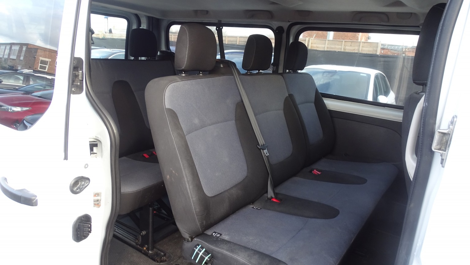 Used Vauxhall Vivaro 2016 for sale - 76571198: Photo 31