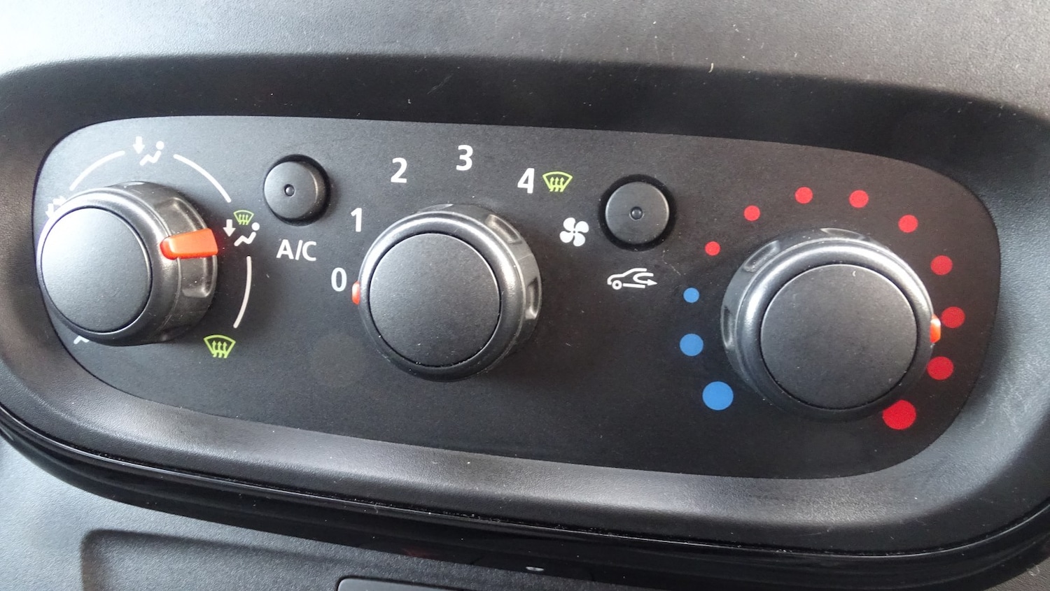 Used Vauxhall Vivaro 2016 for sale - 76571198: Photo 35