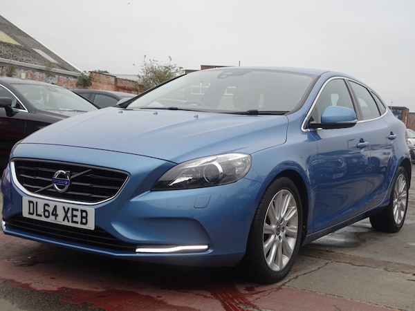 Used Volvo V40 2015 for sale - 76268534: Photo 8