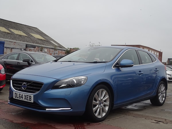 Used Volvo V40 2015 for sale - 76268534: Photo 9