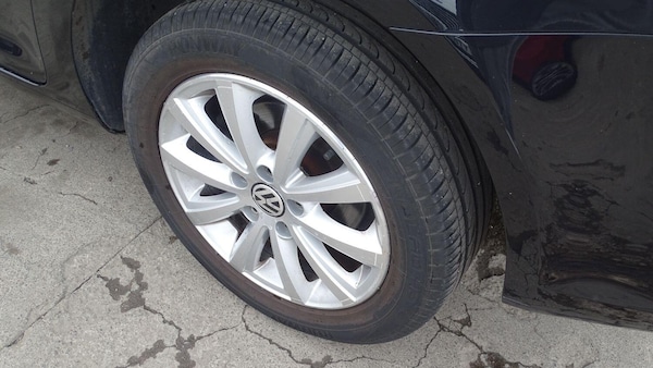 Used Volkswagen Touran 2012 for sale - 74757499: Photo 24