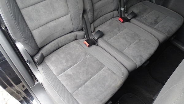 Used Volkswagen Touran 2012 for sale - 74757499: Photo 36