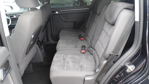 Used Volkswagen Touran 2012 for sale - 74757499: Photo 42