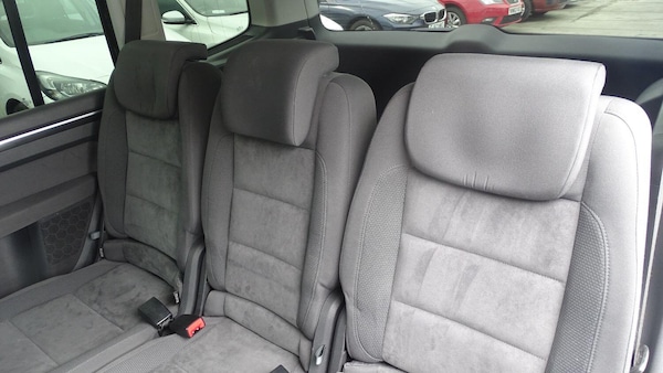 Used Volkswagen Touran 2012 for sale - 74757499: Photo 43