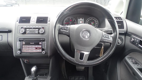 Used Volkswagen Touran 2012 for sale - 74757499: Photo 59