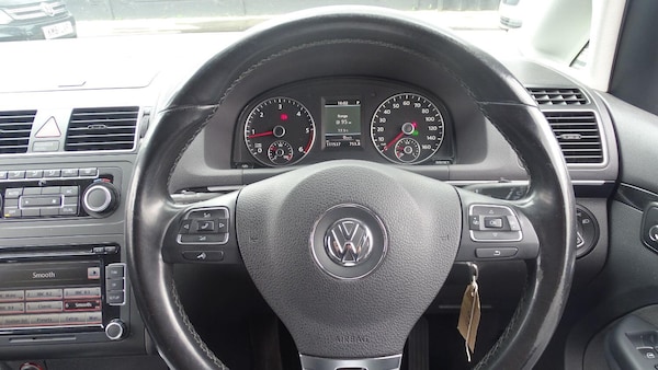 Used Volkswagen Touran 2012 for sale - 74757499: Photo 63