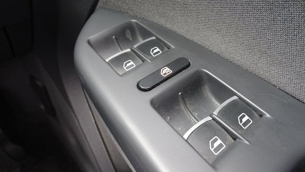 Used Volkswagen Touran 2012 for sale - 74757499: Photo 65
