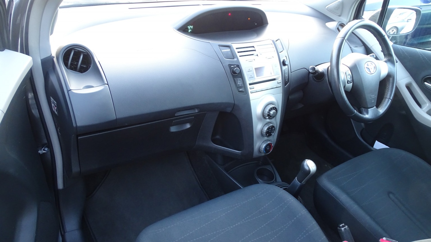 Used Toyota Yaris 2008 for sale - 77357283: Photo 29