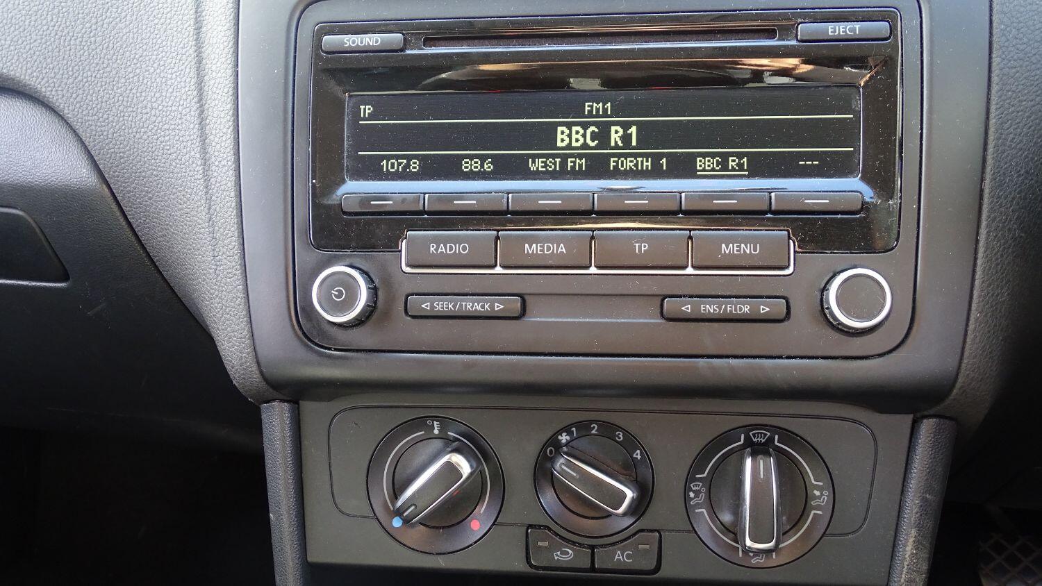 Used Volkswagen Polo 2014 for sale - 76023962: Photo 45