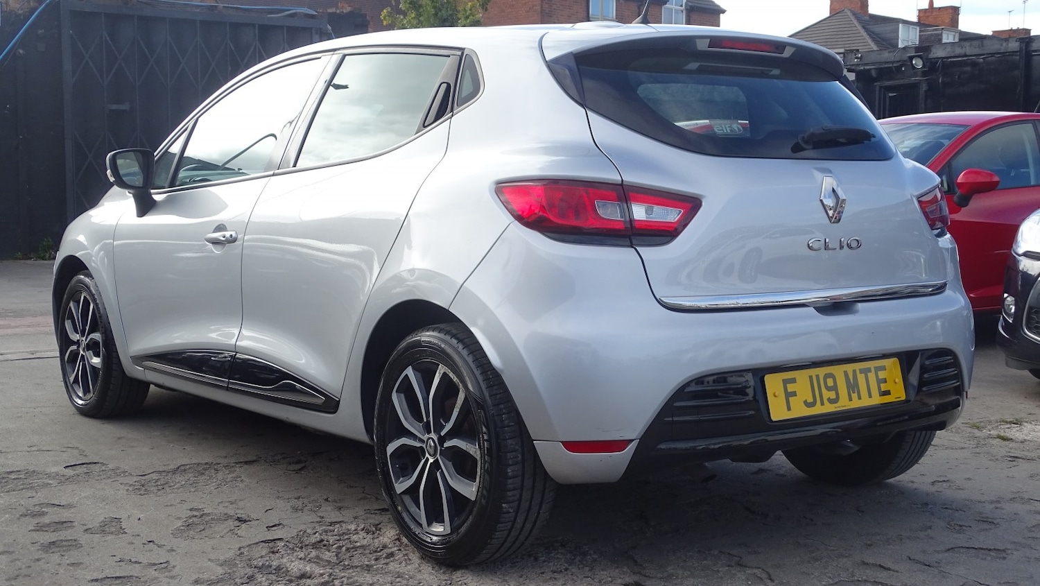 Used Renault Clio 2025 for sale - 77464827: Photo 12