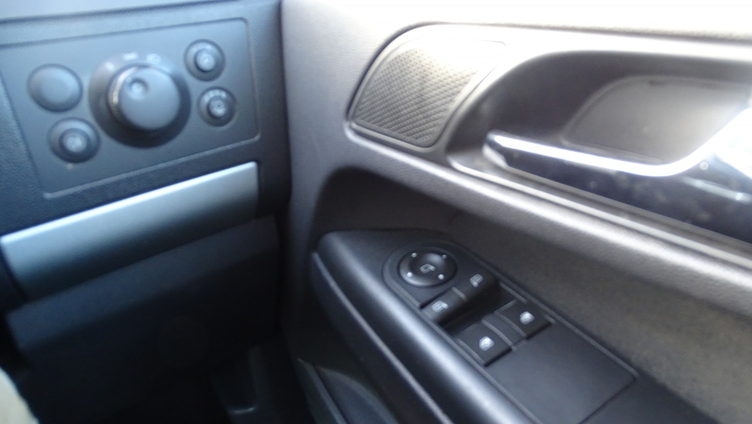 Used Vauxhall Zafira 2010 for sale - 77129572: Photo 29