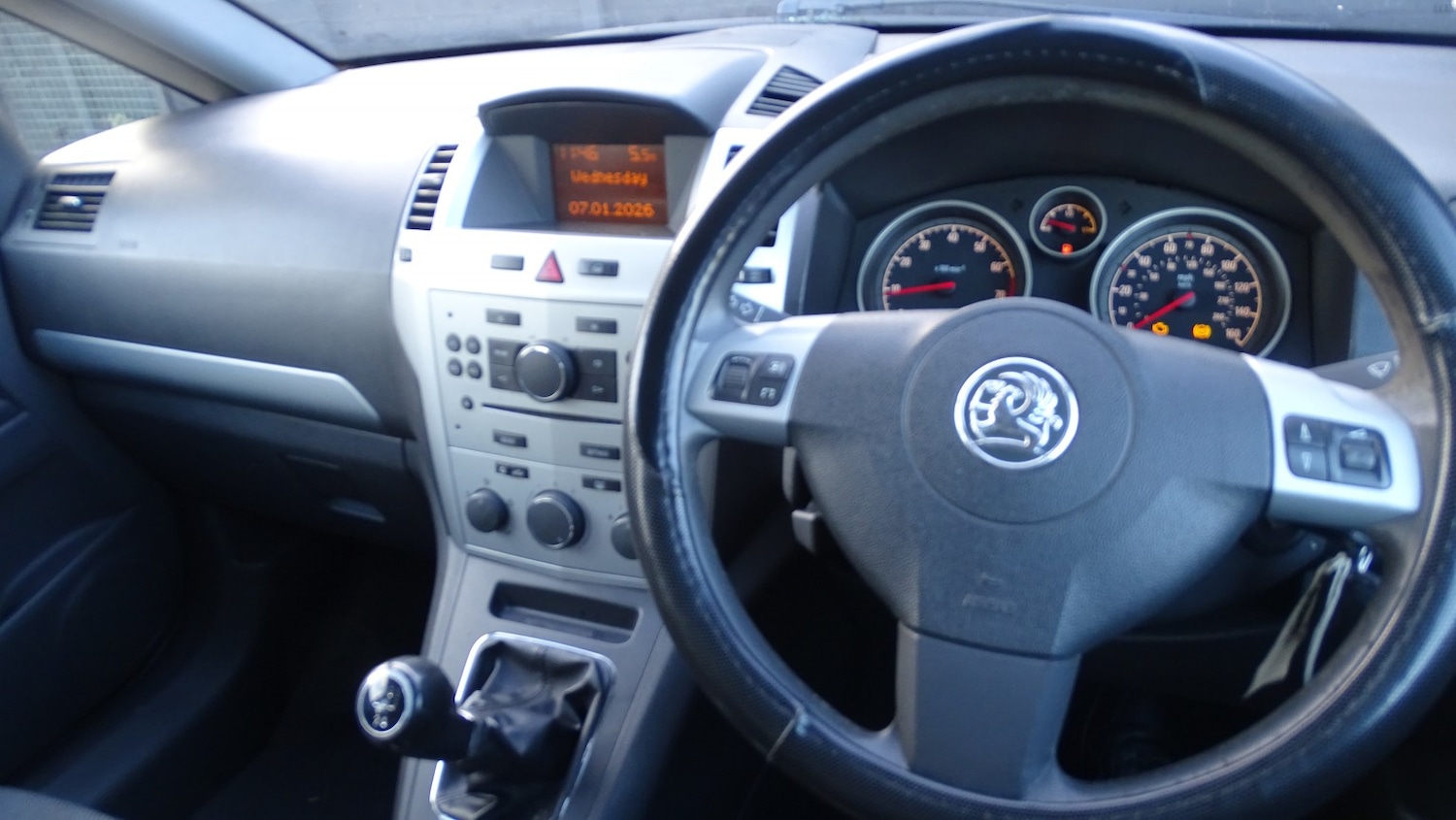 Used Vauxhall Zafira 2010 for sale - 77129572: Photo 31