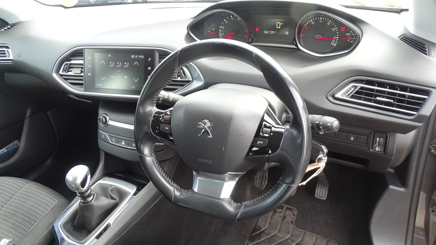 Used Peugeot 308 2017 for sale - 78084489: Photo 19