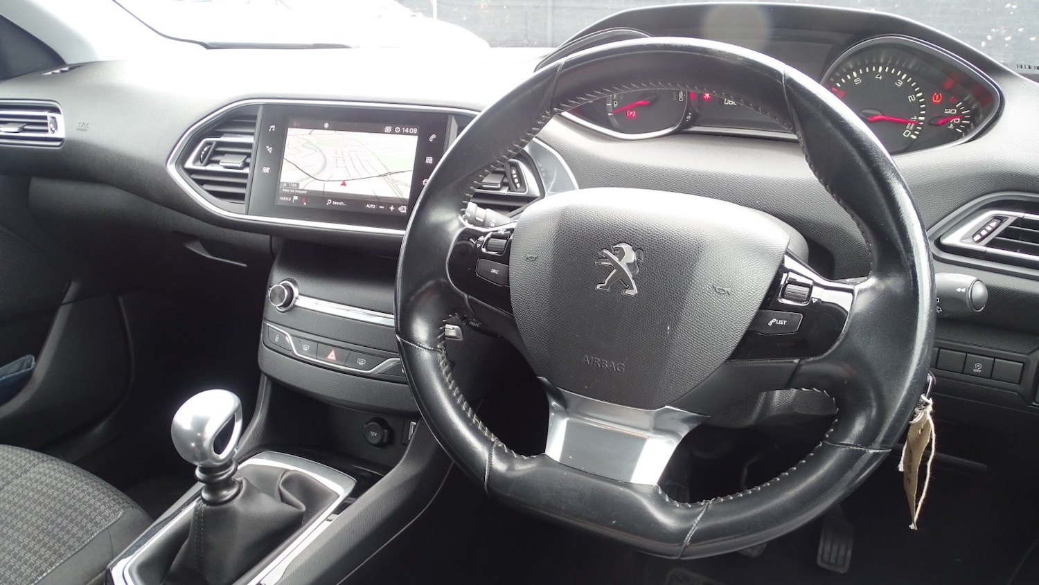 Used Peugeot 308 2017 for sale - 78084489: Photo 21