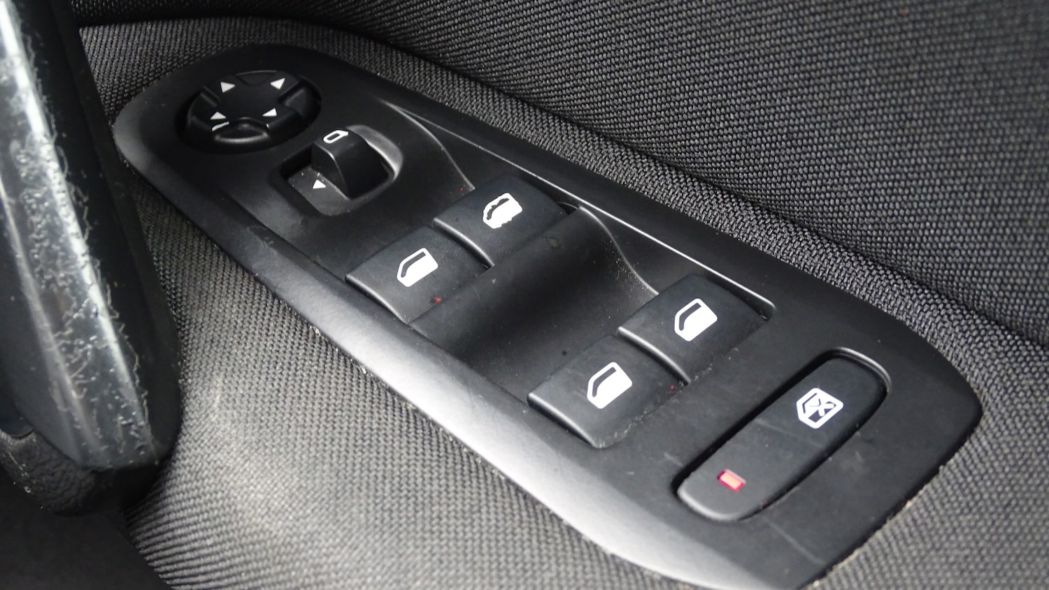 Used Peugeot 308 2017 for sale - 78084489: Photo 36