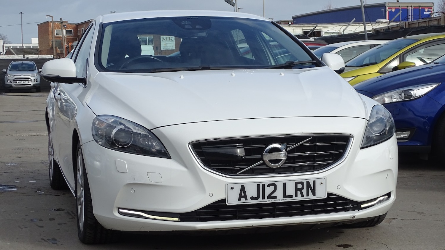 Used Volvo V40 2012 for sale - 77643747: Photo 2