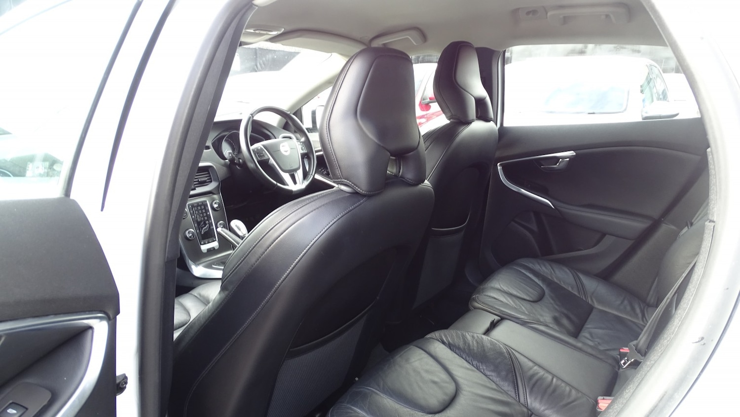 Used Volvo V40 2012 for sale - 77643747: Photo 25