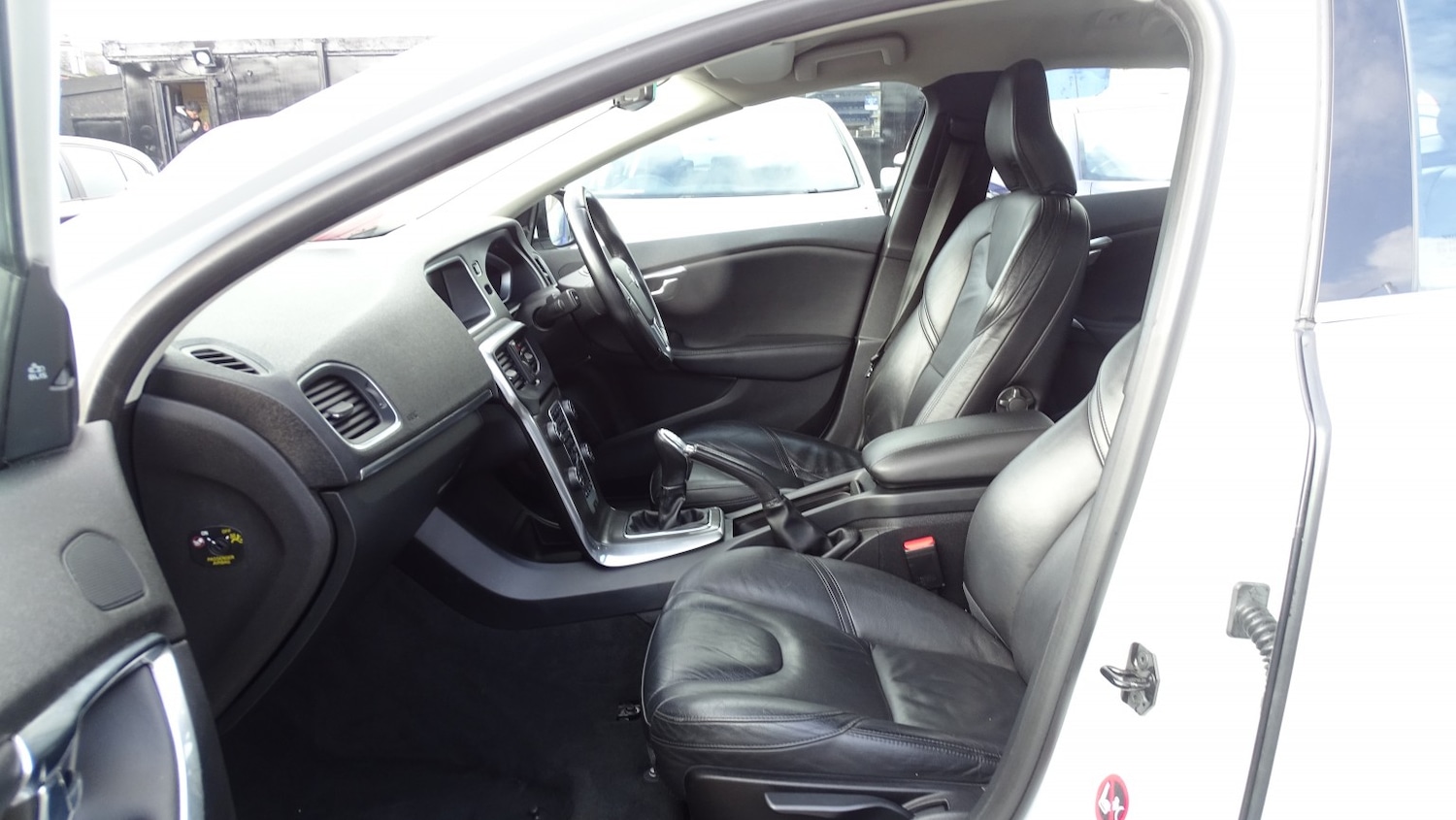 Used Volvo V40 2012 for sale - 77643747: Photo 28