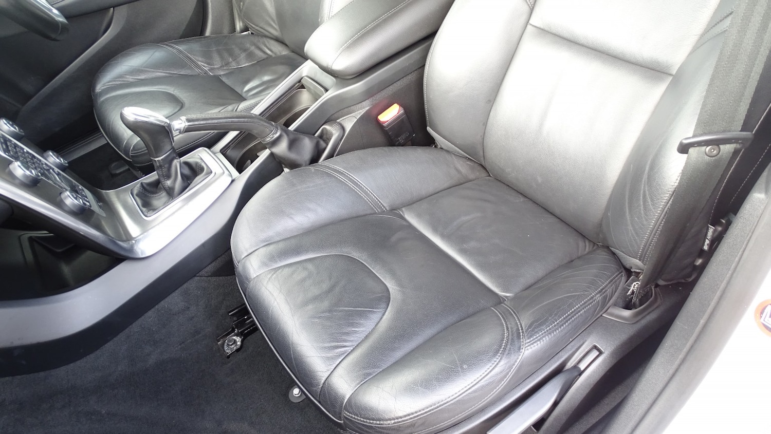 Used Volvo V40 2012 for sale - 77643747: Photo 30