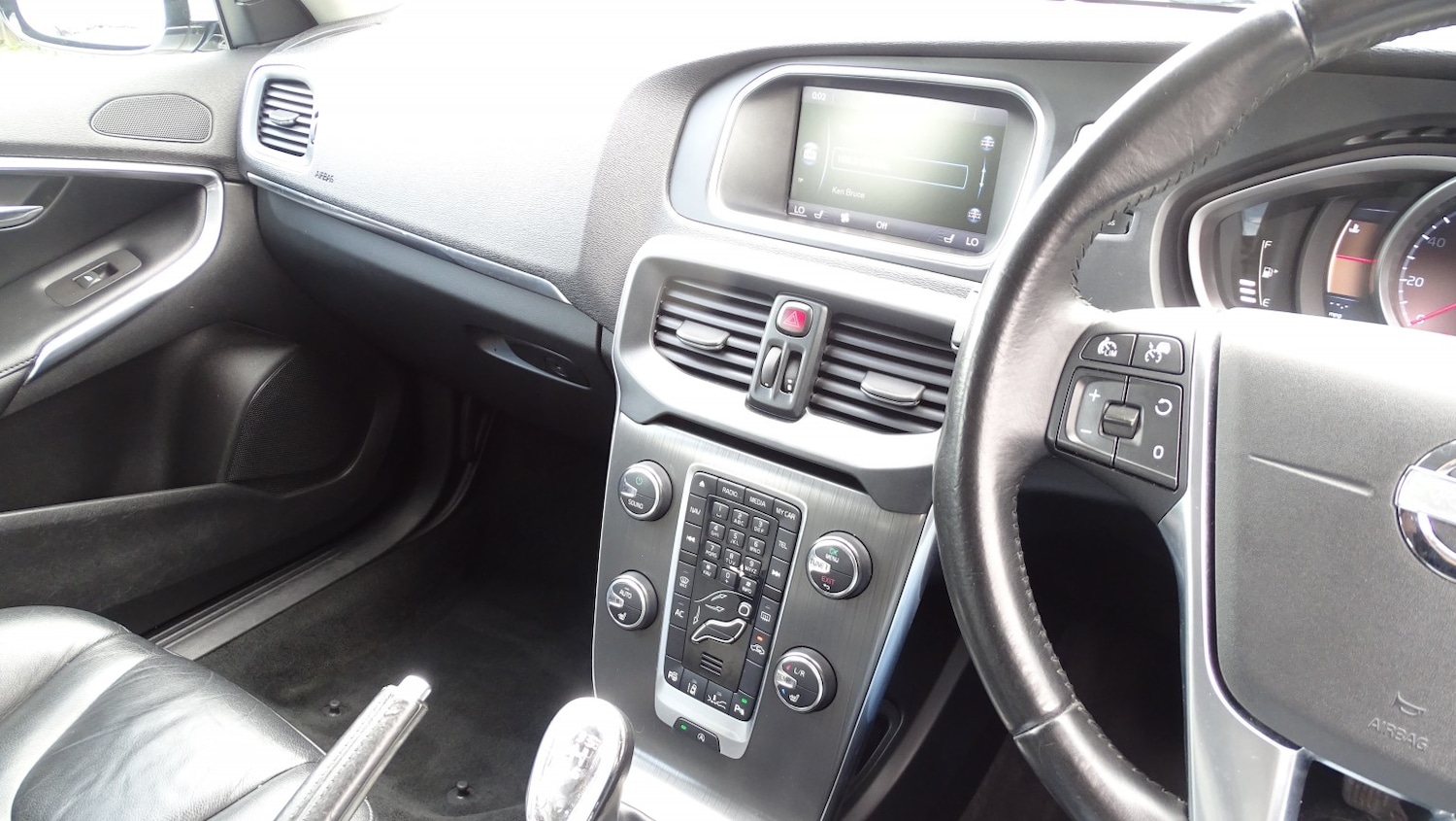 Used Volvo V40 2012 for sale - 77643747: Photo 44