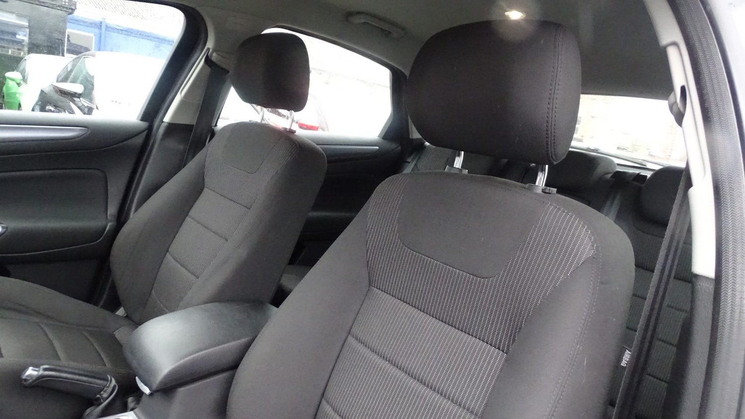 Used Ford Mondeo 2012 for sale - 78045629: Photo 32