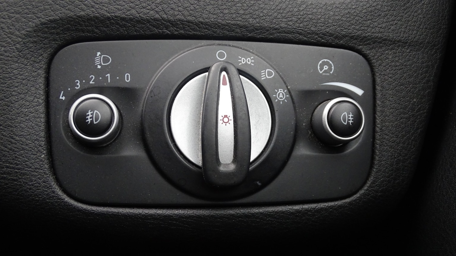 Used Ford Mondeo 2012 for sale - 78045629: Photo 37