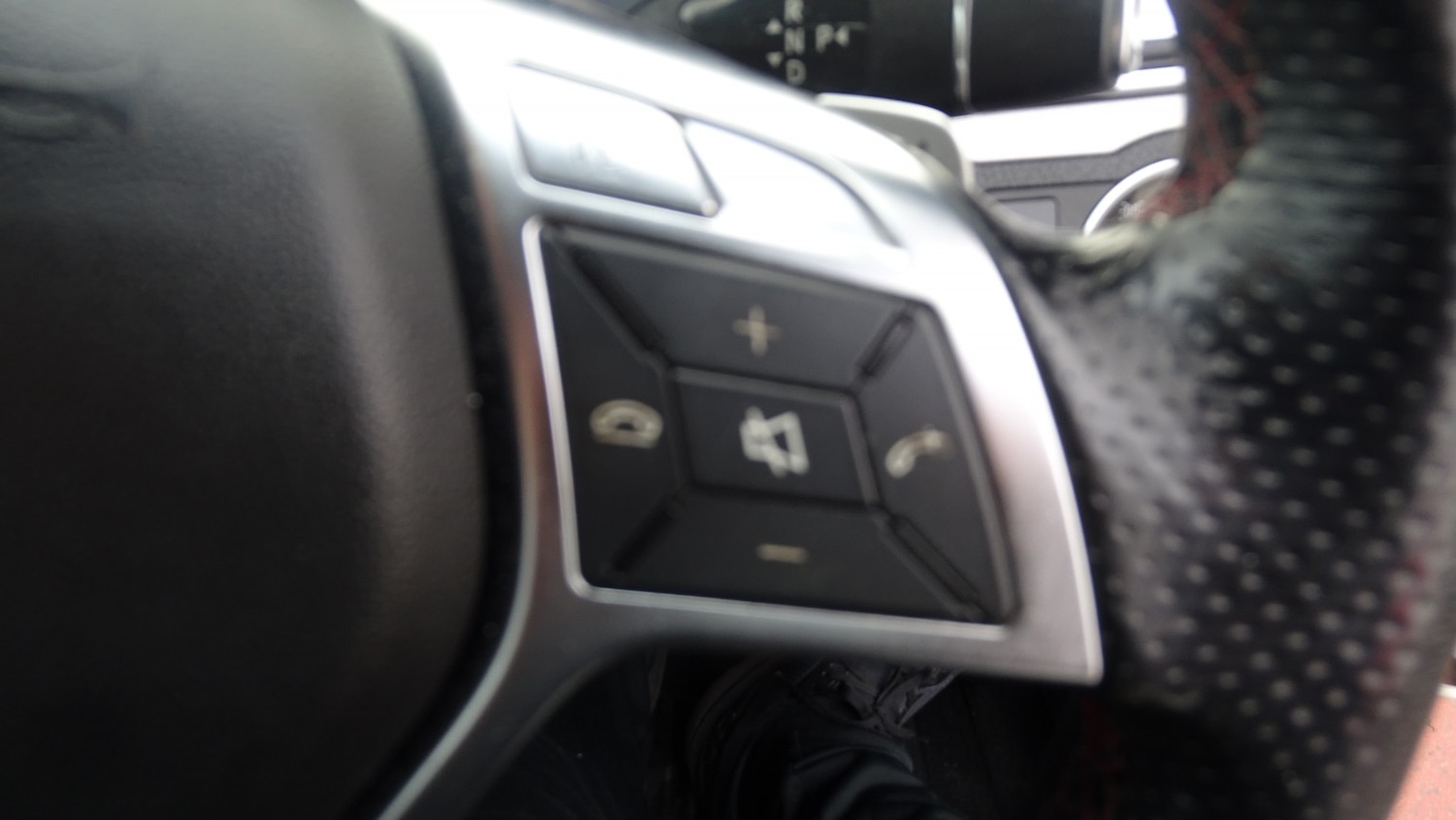 Used Mercedes-Benz E Class 2013 for sale - 77073071: Photo 30