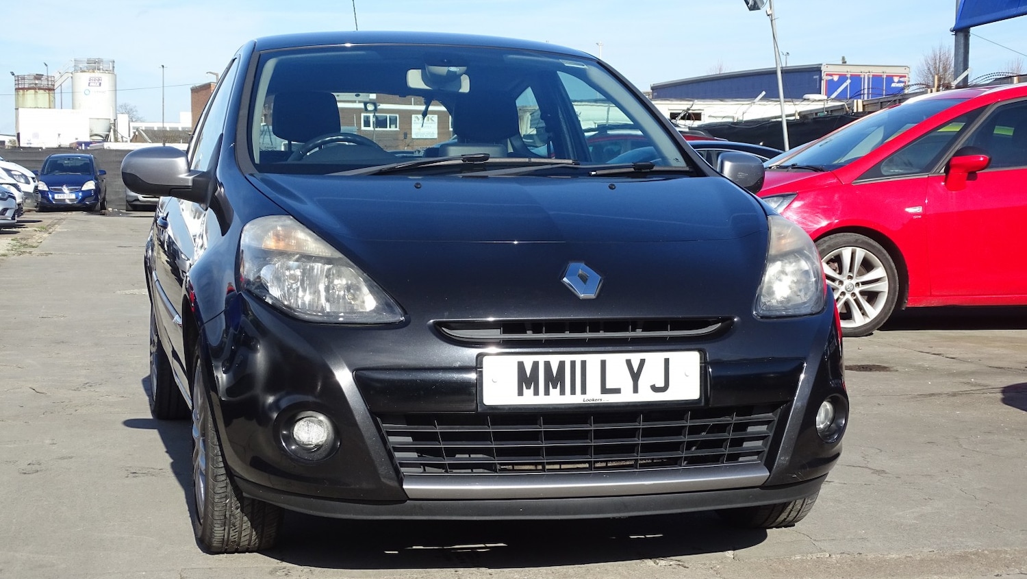 Used Renault Clio 2011 for sale - 77721332: Photo 2