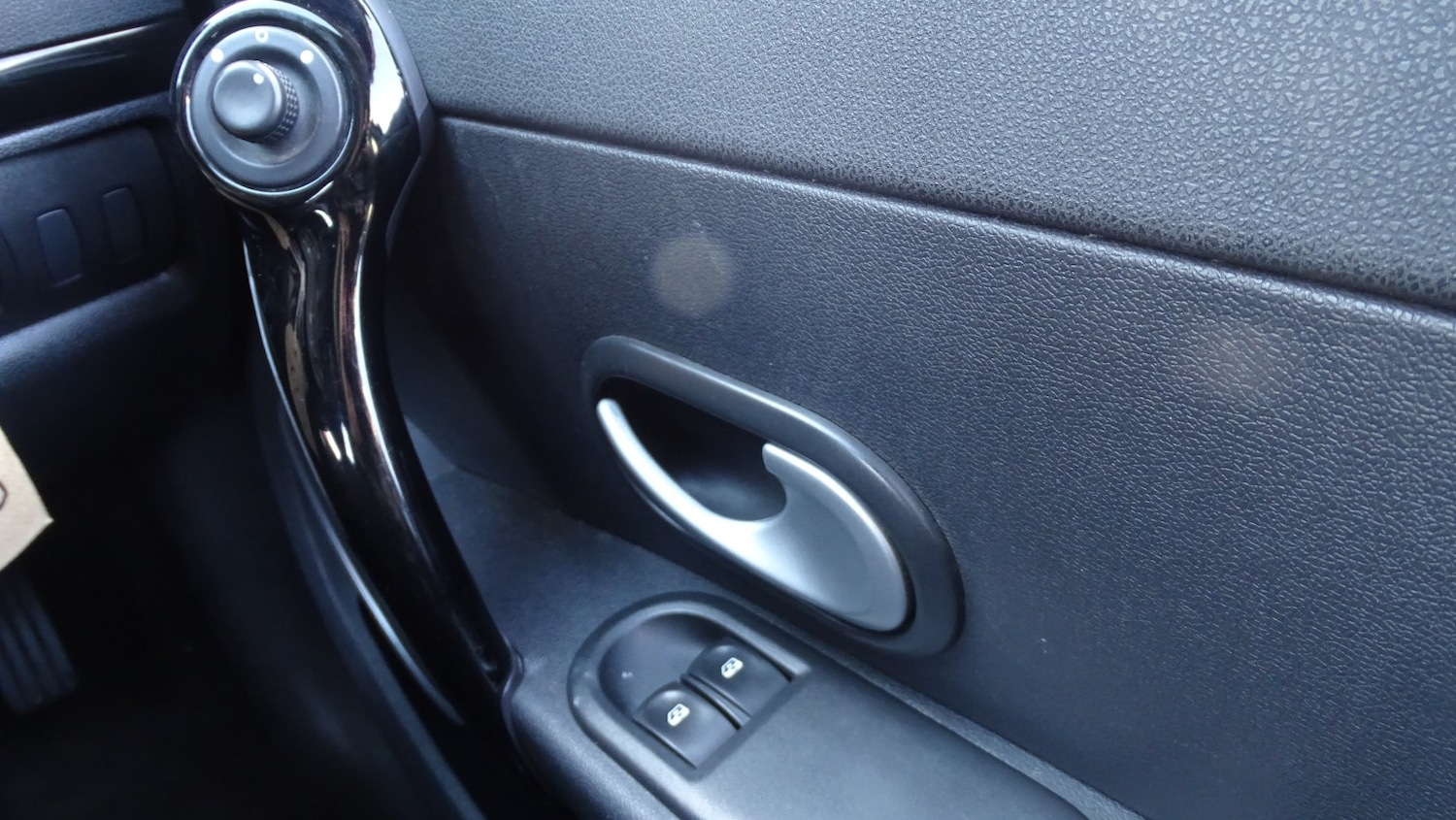 Used Renault Clio 2011 for sale - 77721332: Photo 31