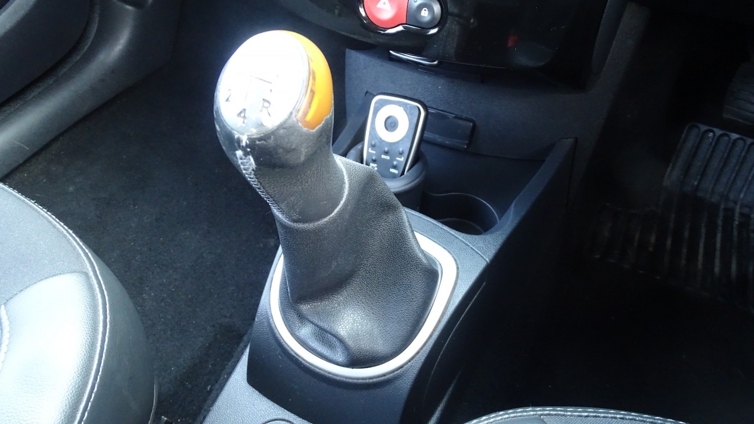 Used Renault Clio 2011 for sale - 77721332: Photo 34