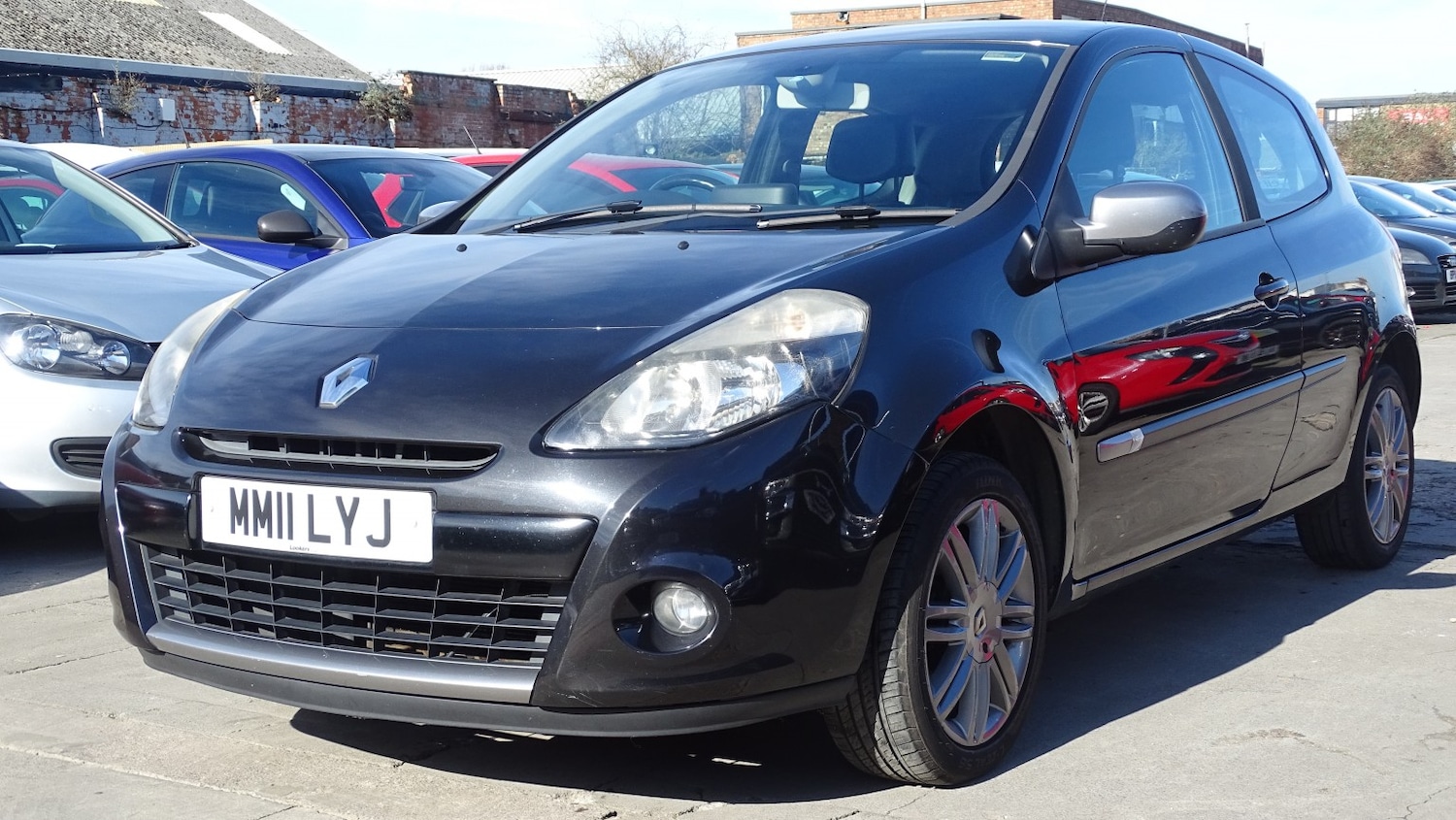 Used Renault Clio 2011 for sale - 77721332: Photo 8