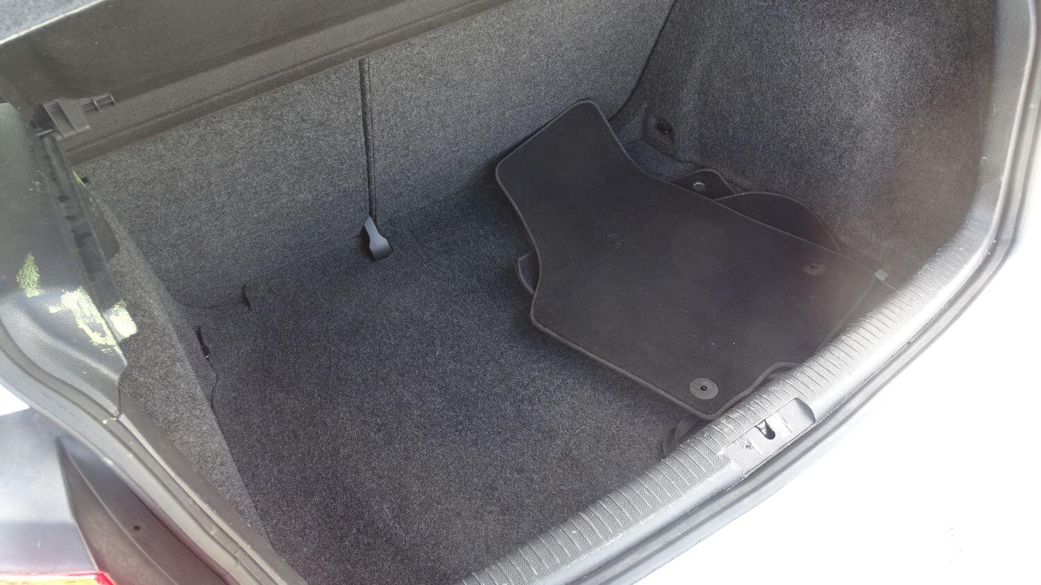 Used Volkswagen Golf 2011 for sale - 75881735: Photo 43