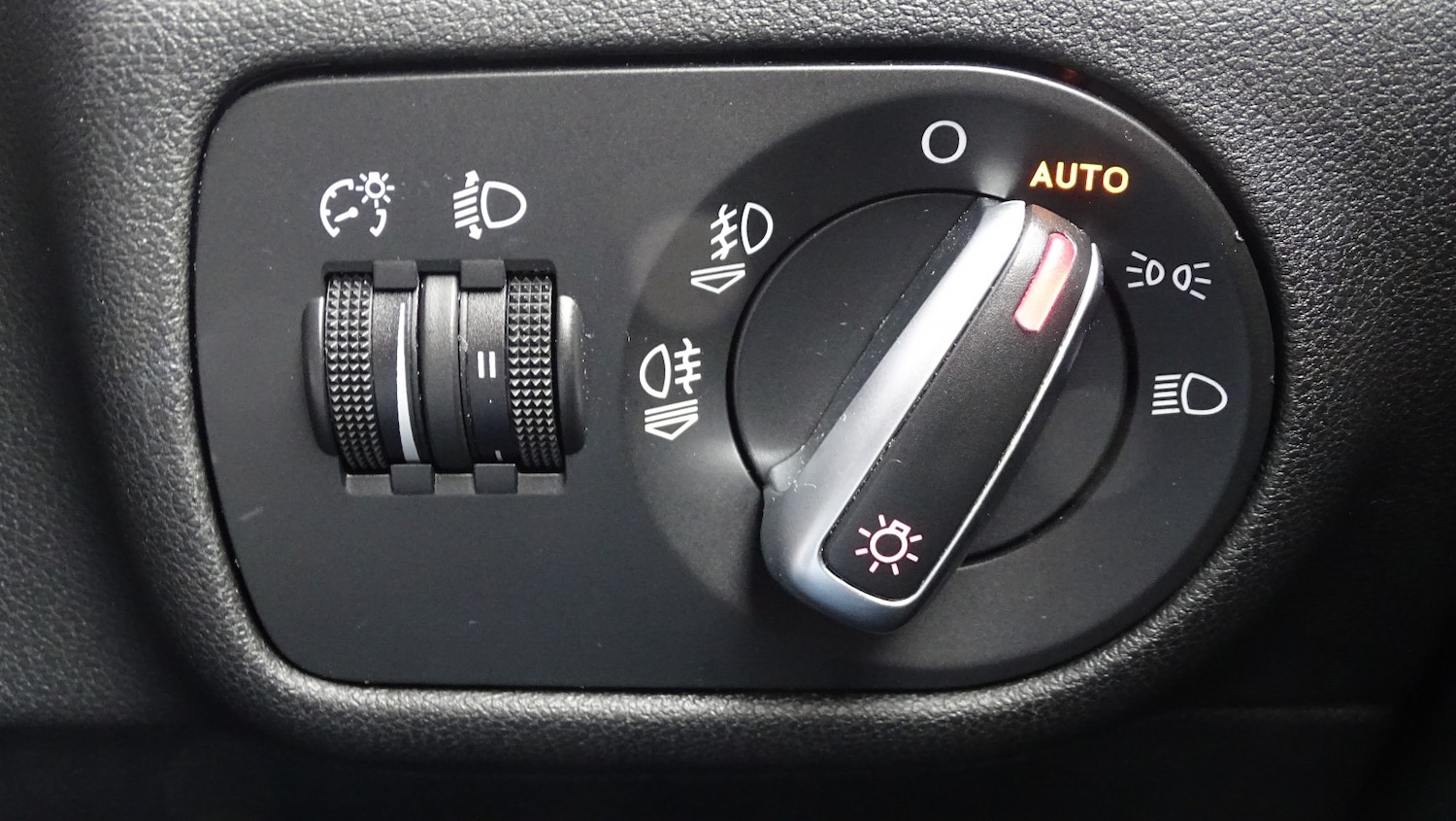 Used Audi A1 2015 for sale - 77681869: Photo 35