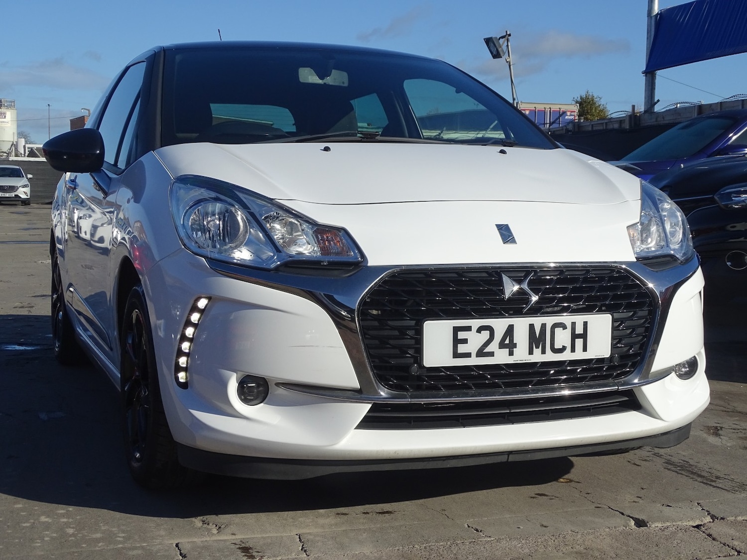 Used DS Automobiles DS 3 2017 for sale - 76369244: Photo 1