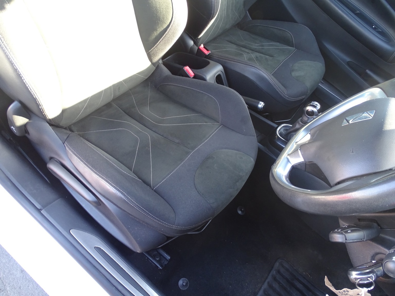 Used DS Automobiles DS 3 2017 for sale - 76369244: Photo 19