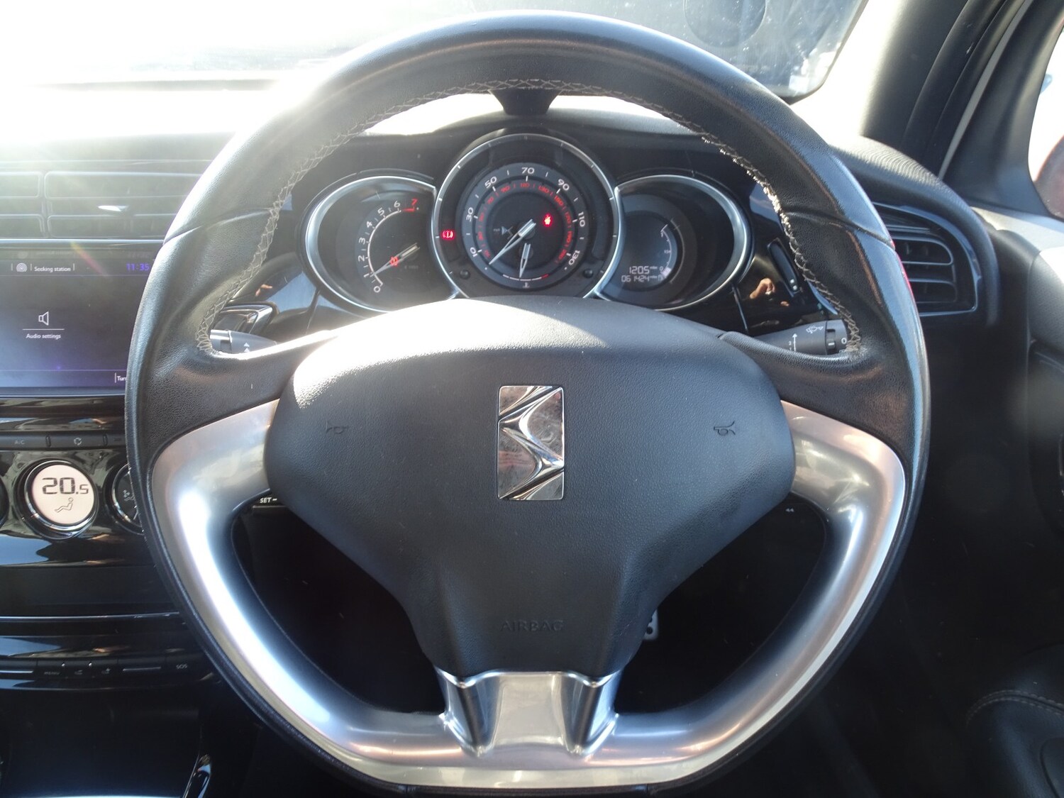 Used DS Automobiles DS 3 2017 for sale - 76369244: Photo 27