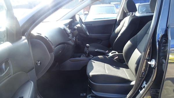 Used Hyundai i30 2010 for sale - 75529935: Photo 23