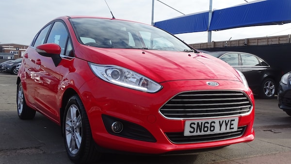 Used Ford Fiesta 2016 for sale - 76058028: Photo 2