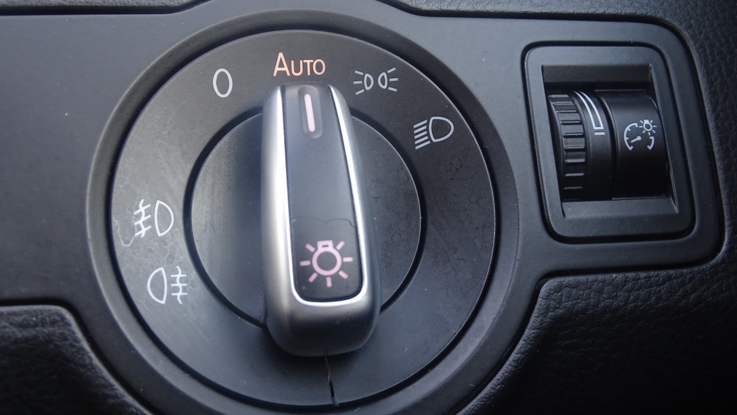 Used Volkswagen CC 2013 for sale - 76837003: Photo 35