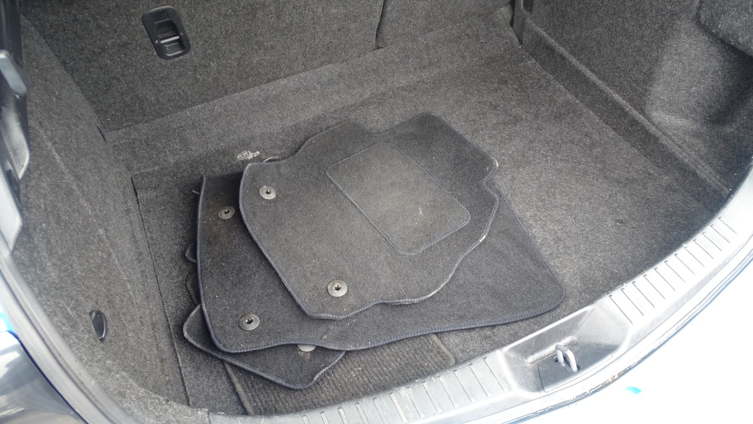 Used Mazda Mazda3 2010 for sale - 78045613: Photo 45