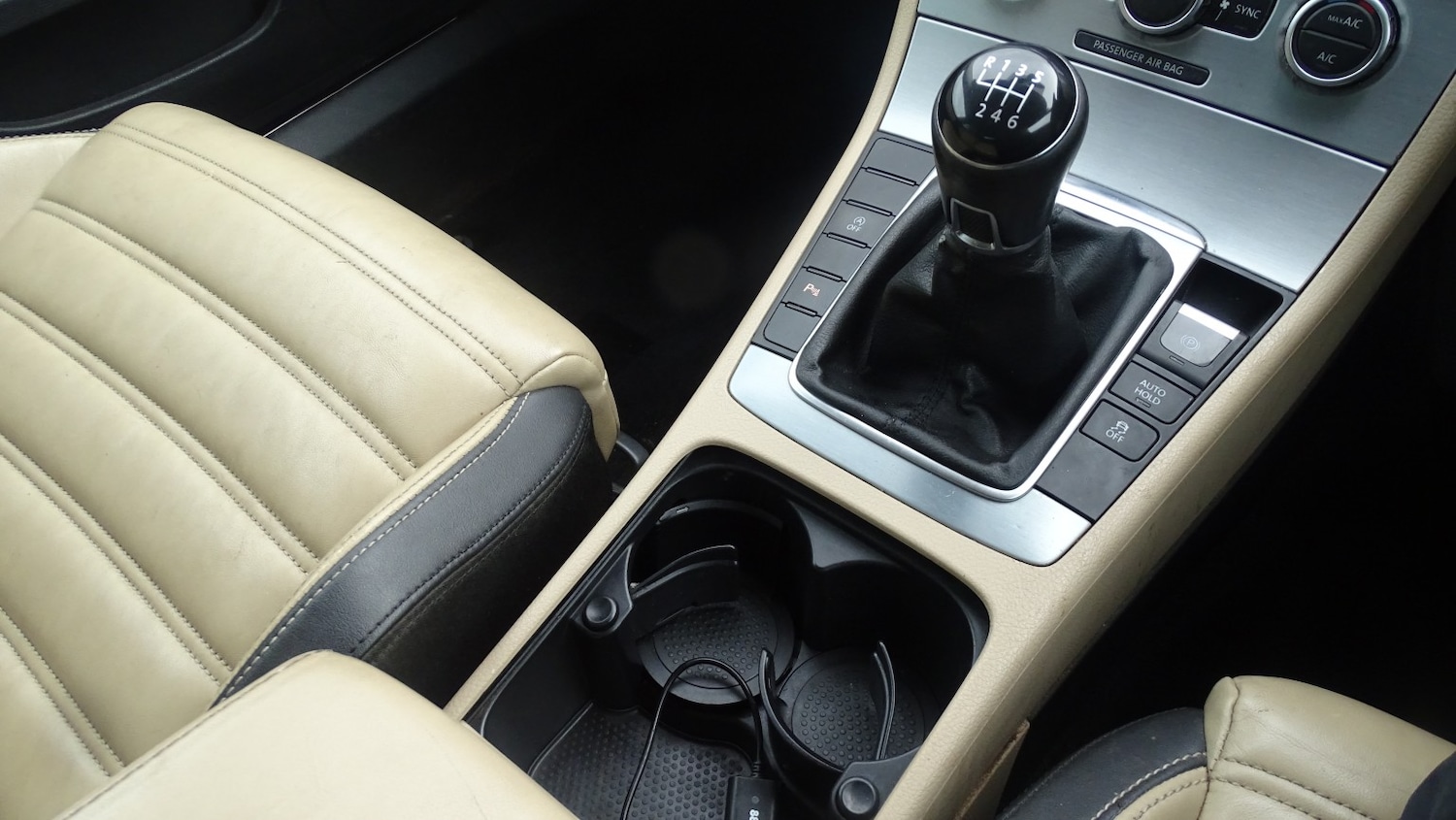 Used Volkswagen CC 2013 for sale - 77991804: Photo 32