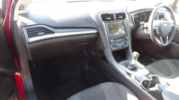 Used Ford Mondeo 2015 for sale - 76120241: Photo 34