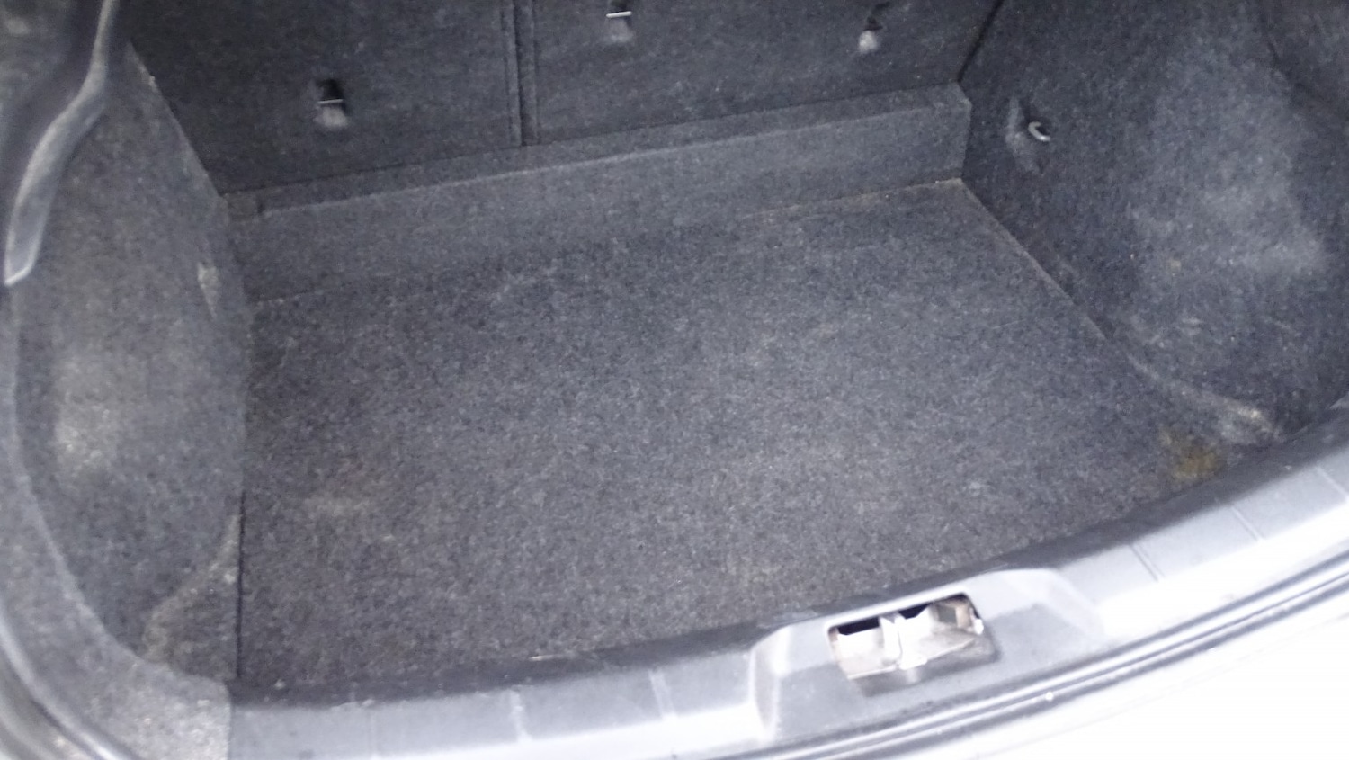 Used Volvo V40 2015 for sale - 77118545: Photo 24