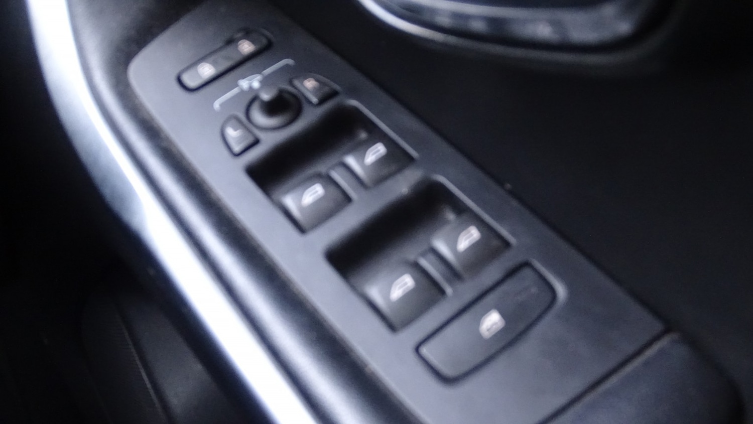 Used Volvo V40 2015 for sale - 77118545: Photo 34