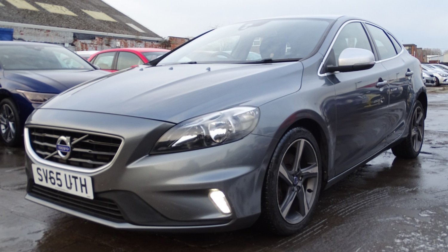 Used Volvo V40 2015 for sale - 77118545: Photo 8