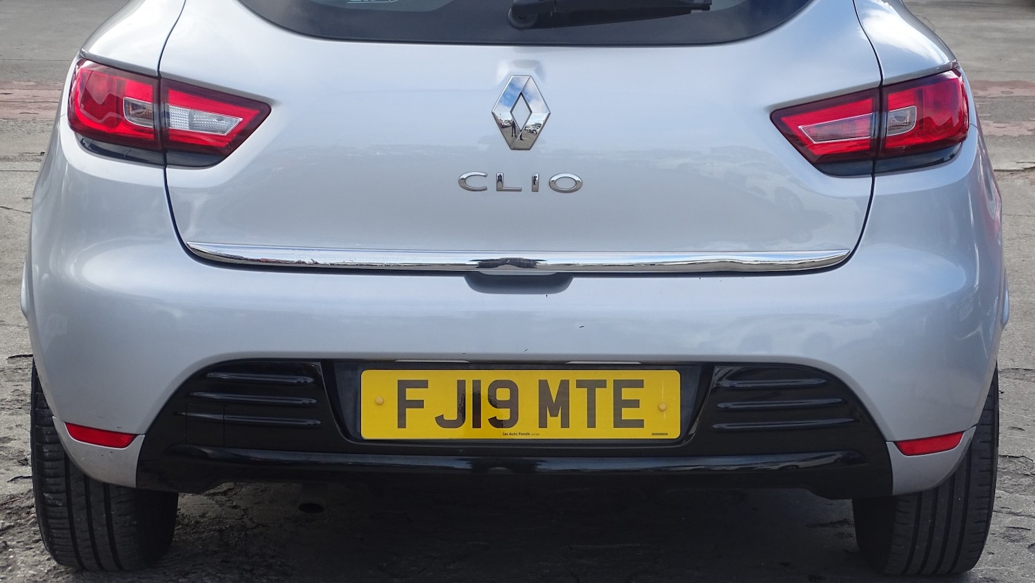 Used Renault Clio 2025 for sale - 76769142: Photo 11